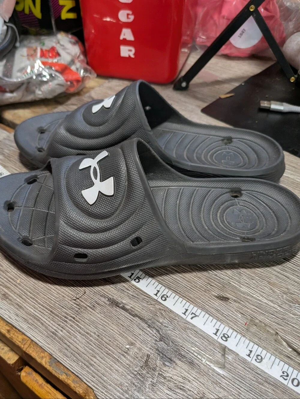 Under Armor Black Slides Men's Size 7